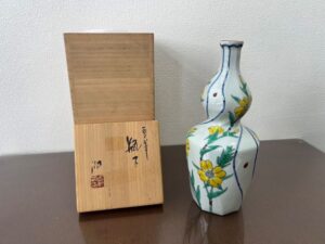 武腰潤　夏草瓶子